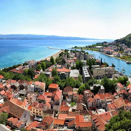 Downtown Maisonette